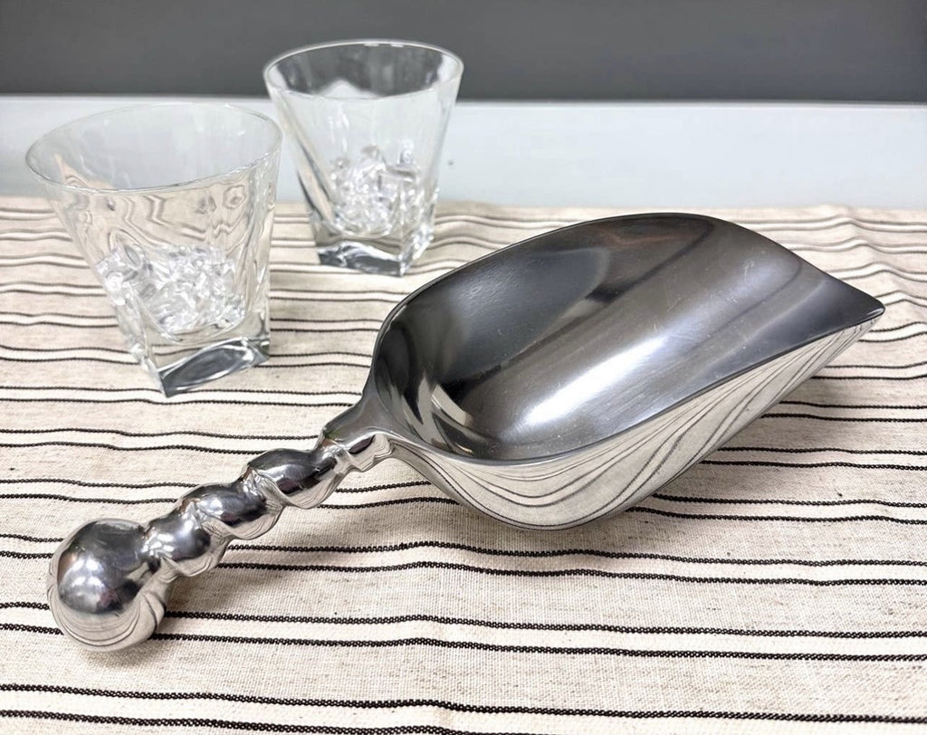 Aluminum Ice Scoop Large 6"