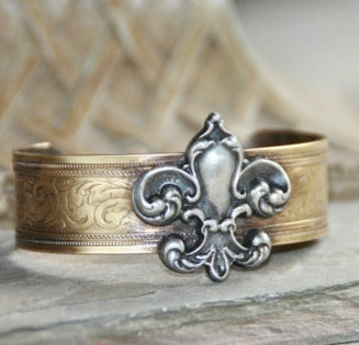 Vintage Style Cuff